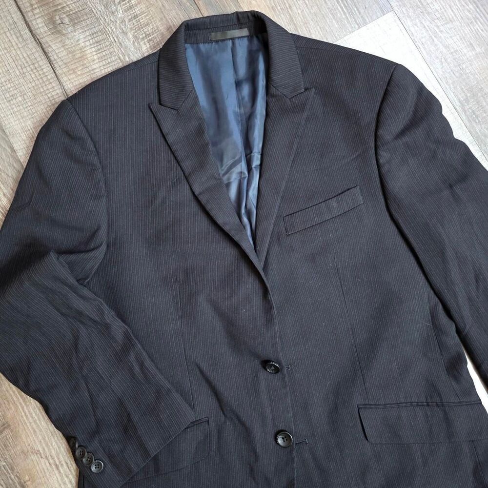 Kenneth Cole Men’s Pinstripe Blazer / Suit Jacket - Size 40 Short